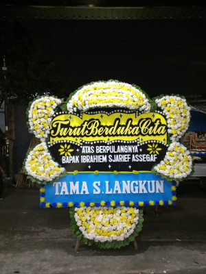 Papan Bunga Duka di Jombang